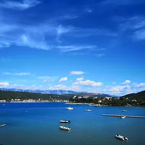 https://apartments-mareta.primorje-gorskikotar.com